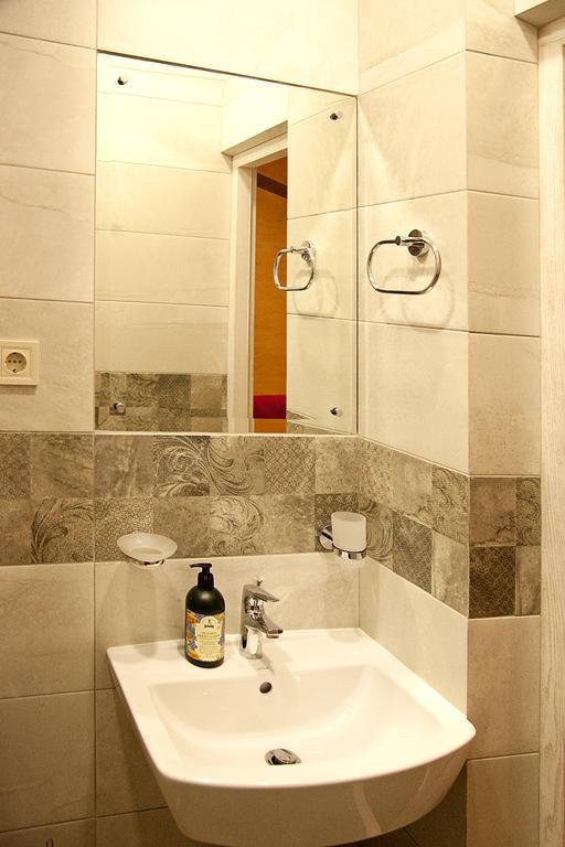 Apartment In Deribasovskaya Street 13 Odessa Ngoại thất bức ảnh